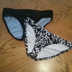 NWOT 2 swimsuit bottoms